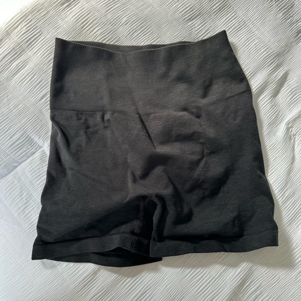 Alphalete amplify short 4.5